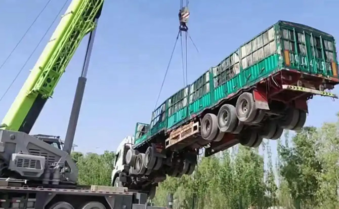 府谷道路脱困救援案例